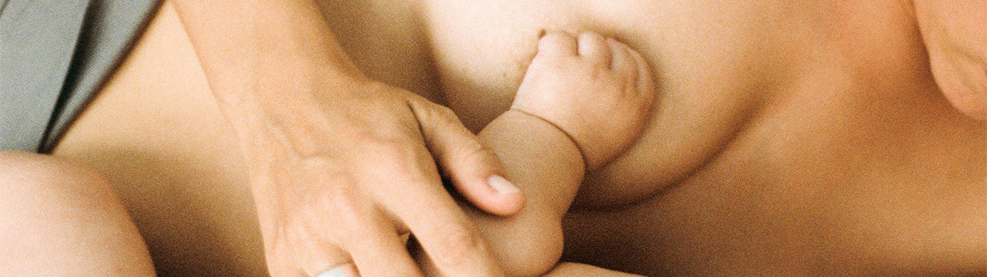 Pourquoi bébé veut-il être allaité plus souvent à certains moments ?