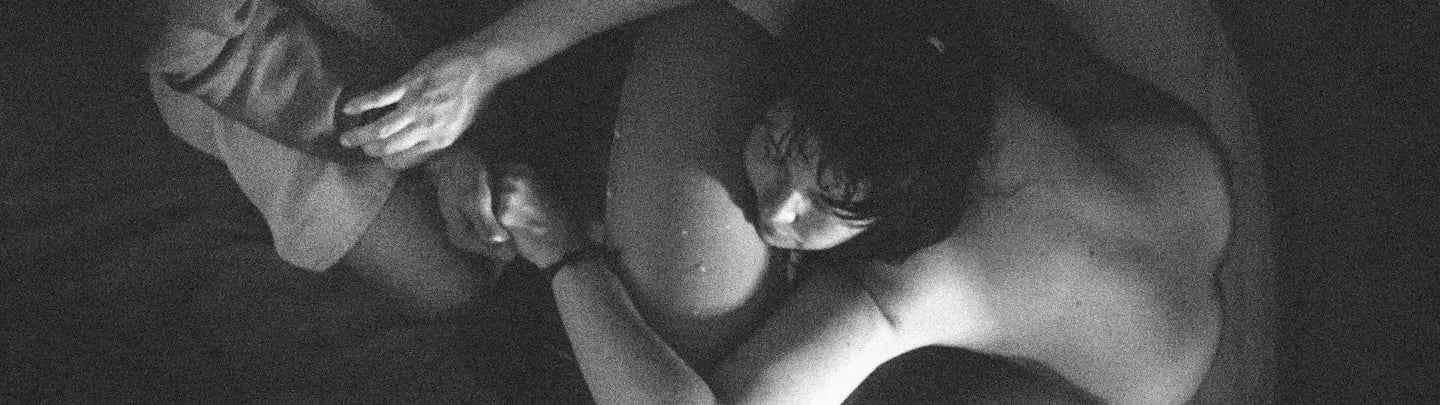 Comment accoucher plus vite : méthodes naturelles, conseils et erreurs à éviter