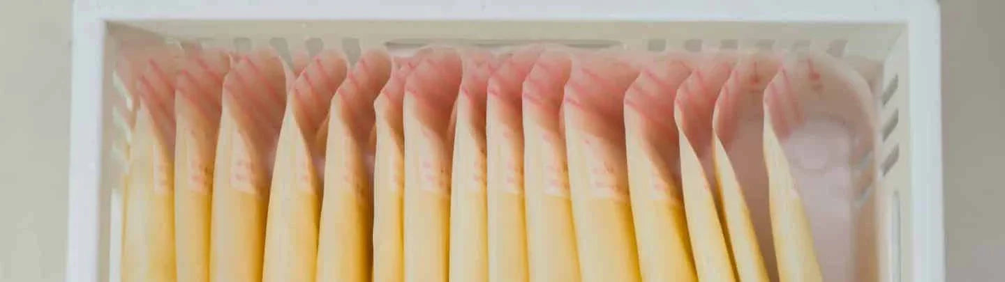 Comment congeler le lait maternel?