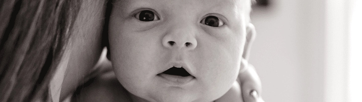 L'acné du nourrisson : que faire si bébé a des boutons ?