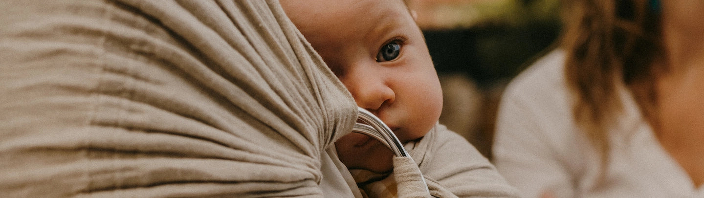 Le point sur les écharpes de portage & porte-bébé