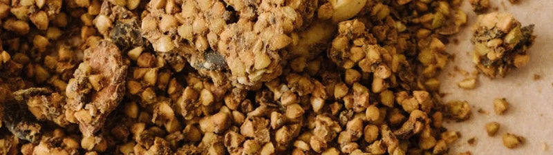 Soupe de légumes au granola et noix de cajou