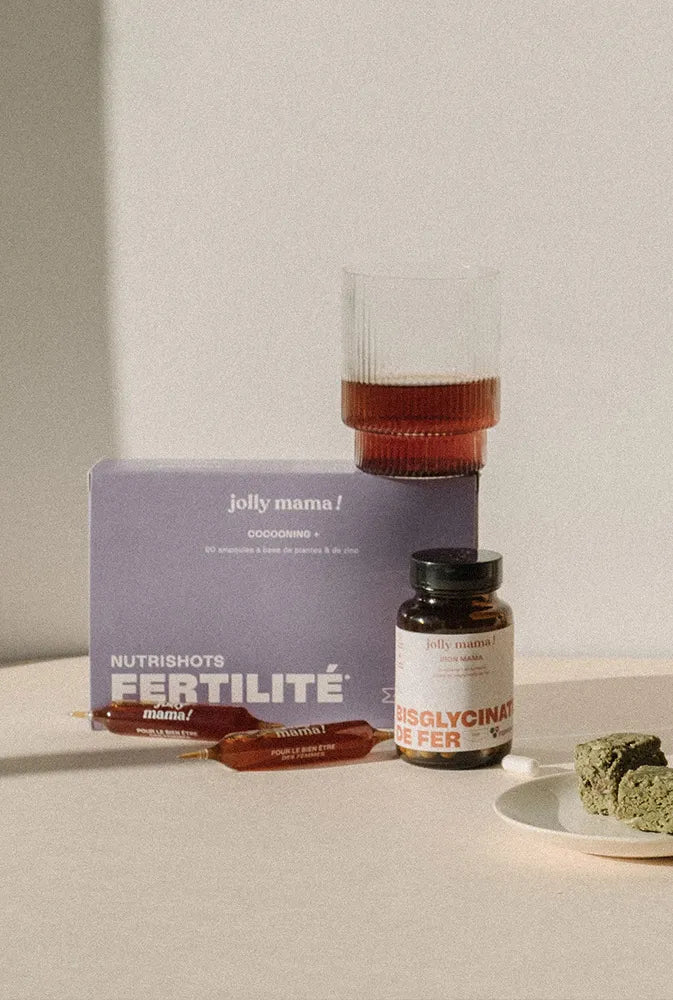 Pack bien-être Jolly Mama avec compléments pour la fertilité, le fer et l'allaitement – ensemble de produits naturels pour accompagner la femme dans son parcours de préconception, grossesse, allaitement et de vitalité.