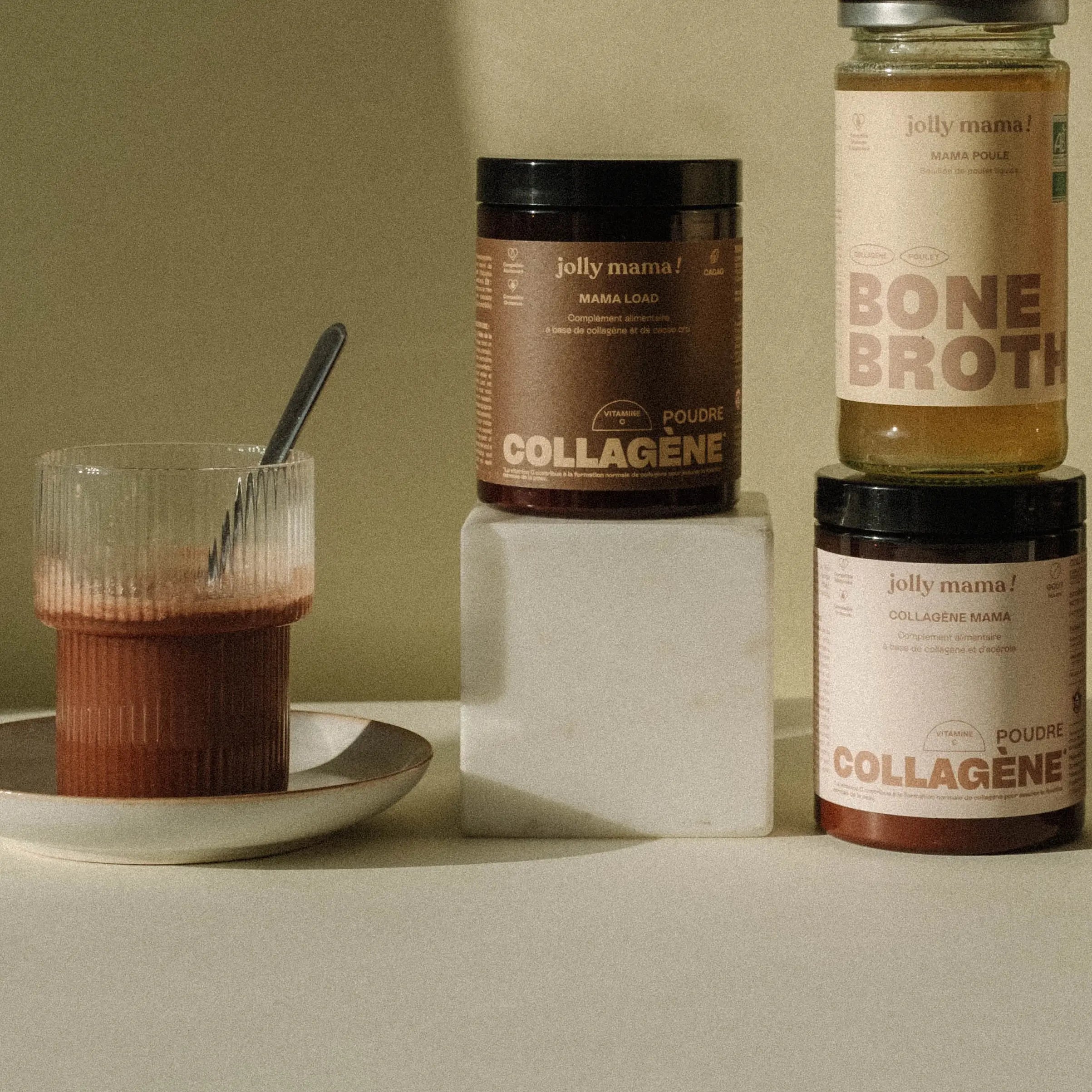 visuel de poudres et bouillon d'os au collagène