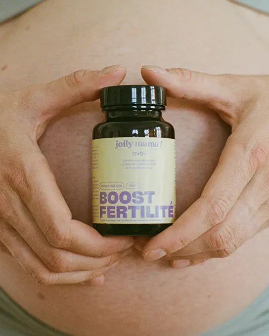 photo d'une femme avec le produit fertilité